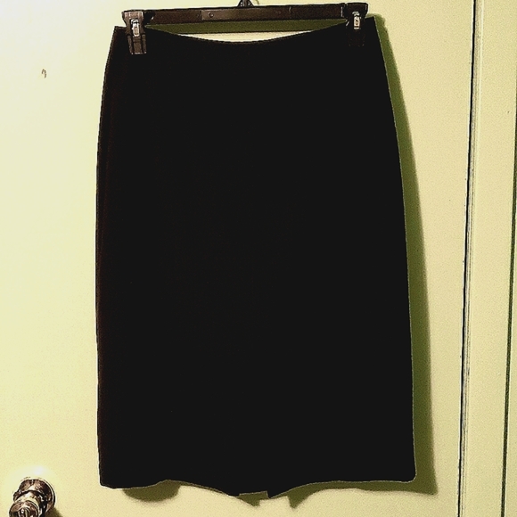AB Studio - Classic Black Pencil Skirt (Size 8) EUC - Picture 3 of 6